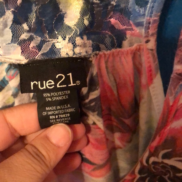 Multi Colored Ruffled Tank - Picture 4 of 4